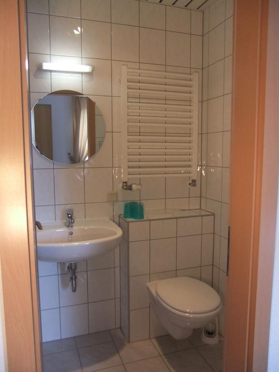 Zur Edlen Krone Neuhausen  Chambre photo